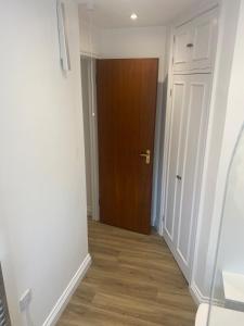 Modern 1 bedroom flat in useful location