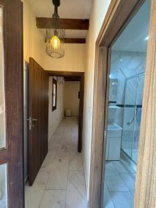 Charming Cyprus Getaway in Pfos - Garden View Holiday House