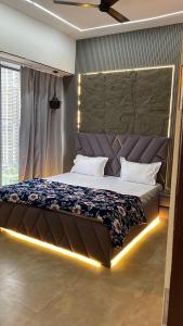 3-Star Stay with Swimming Pool Access Noida