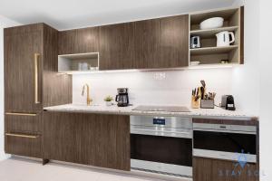 Chic Downtown - City Views Gym & Pool