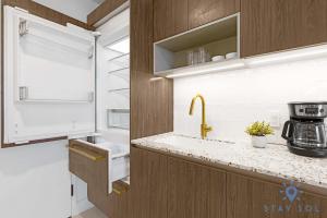 Chic Downtown - City Views Gym & Pool