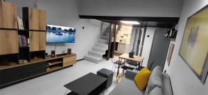 Nitro Inn 3 Premium - Wine Tasting - Souvenir - Art Gallery - Private Guided Tours - Relaxing - Romantic