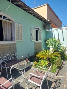 Casa com um quarto de casal para alugar