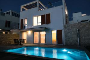 TI Amo Holiday House - Heated Pool