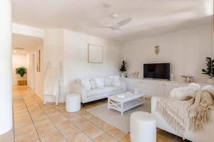 14 Mediterranean Port Douglas - Near Beach & Town