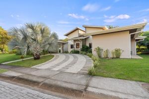 Luxury Villa in Reserva Conchal Golf & Beach