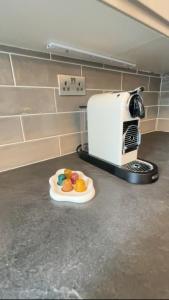 EliteunseenSuites 2 Bedroom Beautiful Semi Detached House - Private Parking