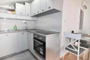 Apartments with parking space Icici, Opatija - 24052