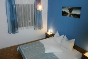 Apartments with parking space Valbandon, Fazana - 24921