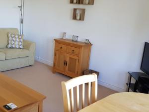 Meadowside Apartment