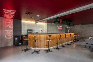 LINDO Studio Jardins OA120 ao lado da OSCAR FREIRE