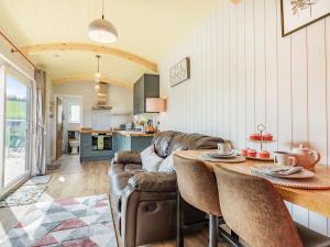 Ponsford Ponds - Goosedown Lodge