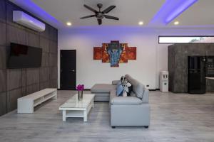 Villa Florine - Stylish 2 bedrooms house with pool