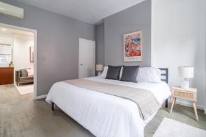 Best Location! 3BR Apartment Near Empire State, Madison Square Garden