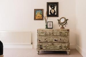 Historic 3 Bedroom Cottage in the Cotswolds