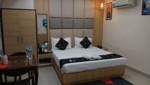 Hote The Clink Inn Near IGI Airport New Delhi