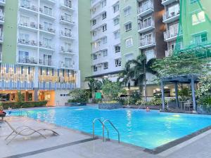 Mellow Vibes City View