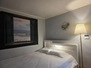 7 minutes walk from Seocho Gyodae Station, quiet residential area, long-term welcome #MisterMention