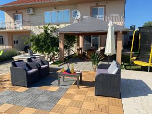 Holiday Home in Lisicic with Pool