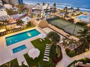 The Beachside - High Floor Ocean View 2BDR with Parking Pool & Gym