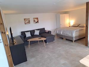 Idyllic Country Apartment InclUtilities