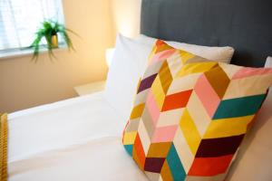 1 The Royal Serviced Apartments, Harwich SuperKing Bed, Parking, Fast WiFi