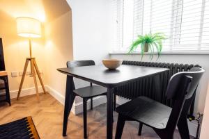 7 The Royal Serviced Apartments Harwich, Fair WiFi, Private Parking