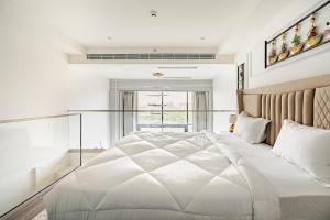 Elegant Studio Duplex in Sector-71 Gurgaon