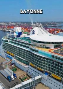 Classical Isbills Row House close to NYC