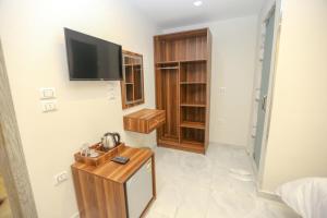 Alex Pyramids View Inn