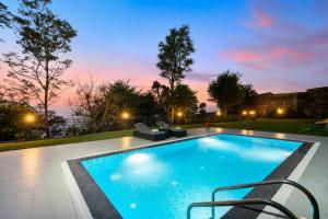 StayVista at Nivriti - Heated Outdoor Pool