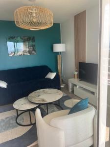 Bleu Corse, entre mer et soleil