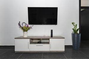 Central 2 bdr Flat St Lazaros - Phoenix Lodge