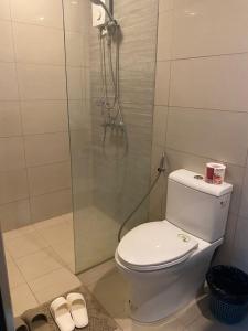 Gentry Manor 1BR with Balcony Near Okada - 6A