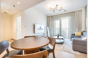 Premium Creek Home Steps from the Lagoon