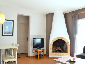 Attractive apartment in Albufeira with sea view