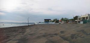 Kuas Pad Batangas Room