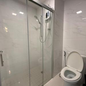 Seaview 6 Pax Condo Ataraxia Park 4