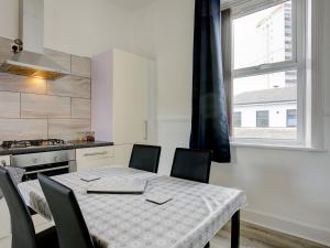 Pass the Keys Spacious 4-Bedroom Maisonette in Central Newcastle