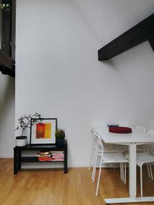 Basel Rühige Zimmer mit grösse Doppelbett