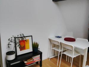 Basel Rühige Zimmer mit grösse Doppelbett