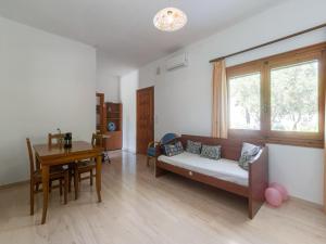 Simplistic Villa in Korfu near Seabeach