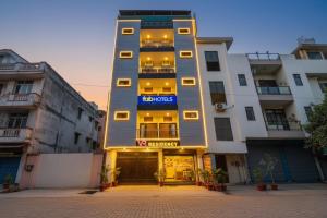FabHotel VR Residency -1 km to AIIMS