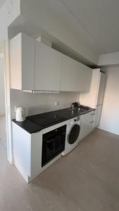 Bright and modern apartment with balcony close to Aarhus C