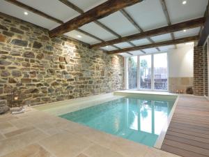 Country Home in Theux with Pool & Sauna