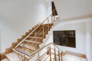 Townhouse Chhatarpur Near Metro Park