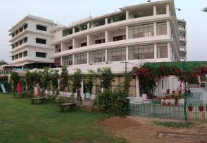 Mahamaya Palace Hotel & Conference Center