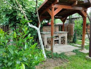 Садиба-студіо Під вишнею