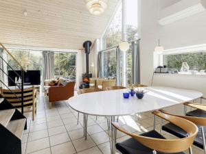 10 person holiday home in Væggerløse-By Traum