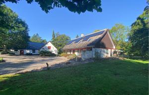 Awesome Home In Allingåbro With Wifi